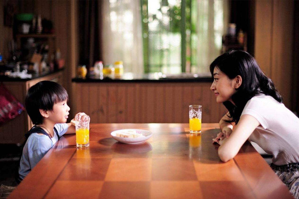 16岁女孩每月消费4万元,富家女每月消费