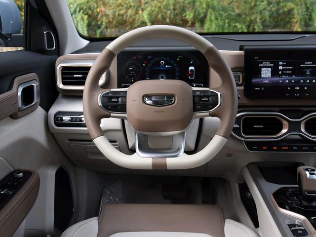 吉利果然没有食言,小路虎来袭,177Ps配智能滑行,价格还亲民