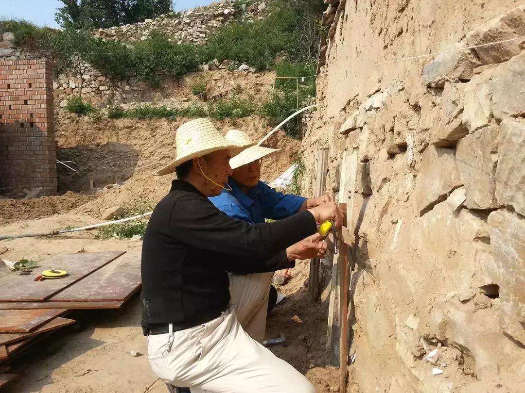 这才叫生活！山中3年他建了一个漂亮小院，活的比年轻人还酷！