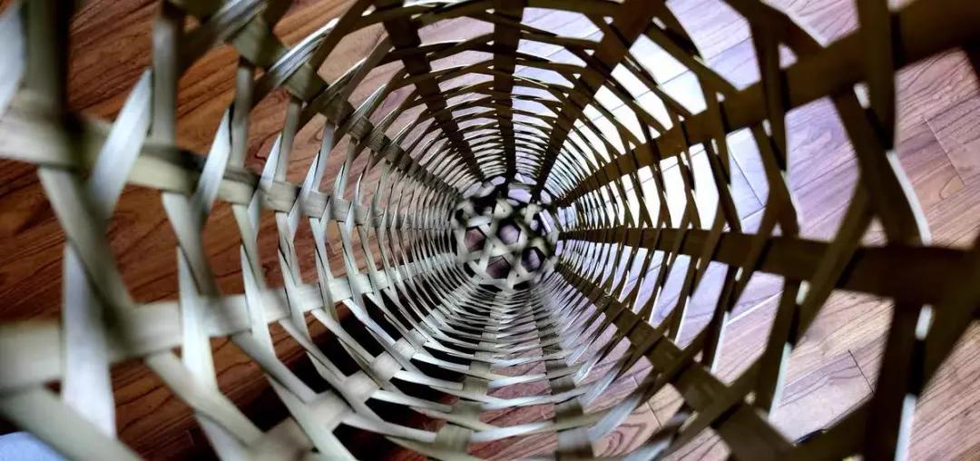 古代纳凉神器赢了空调？河南大爷砸20多万住地下室，爆卖2000个