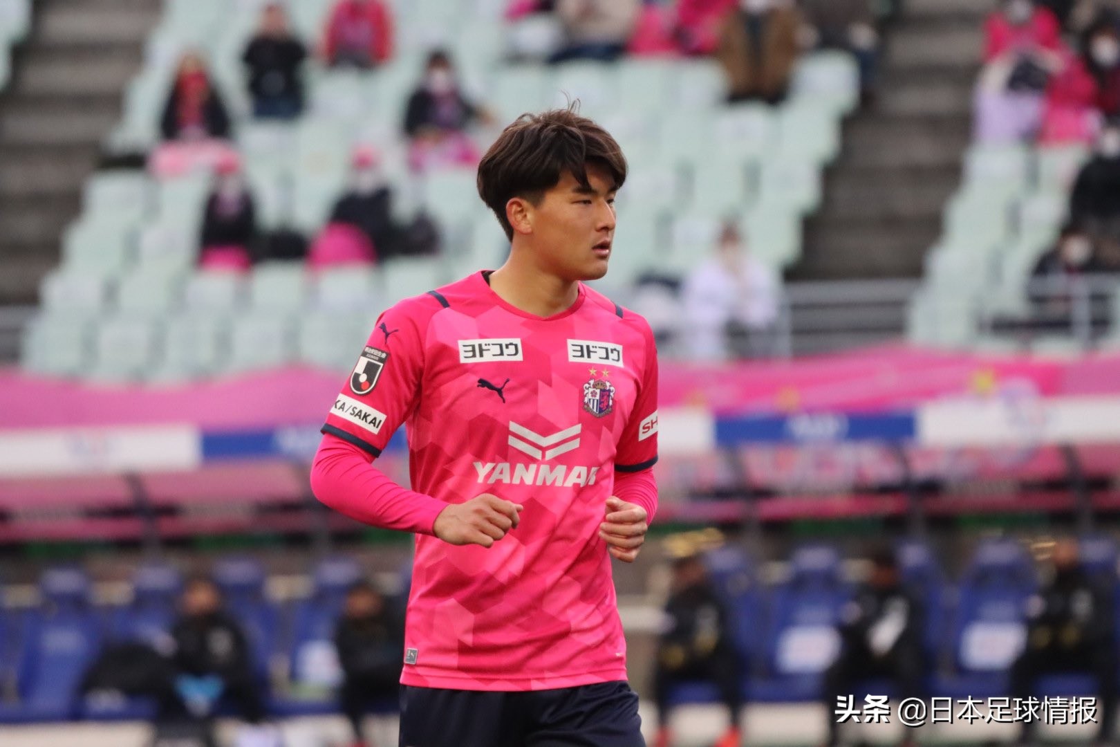 这个打入史诗级乌龙球的19岁中卫，未来不可限量