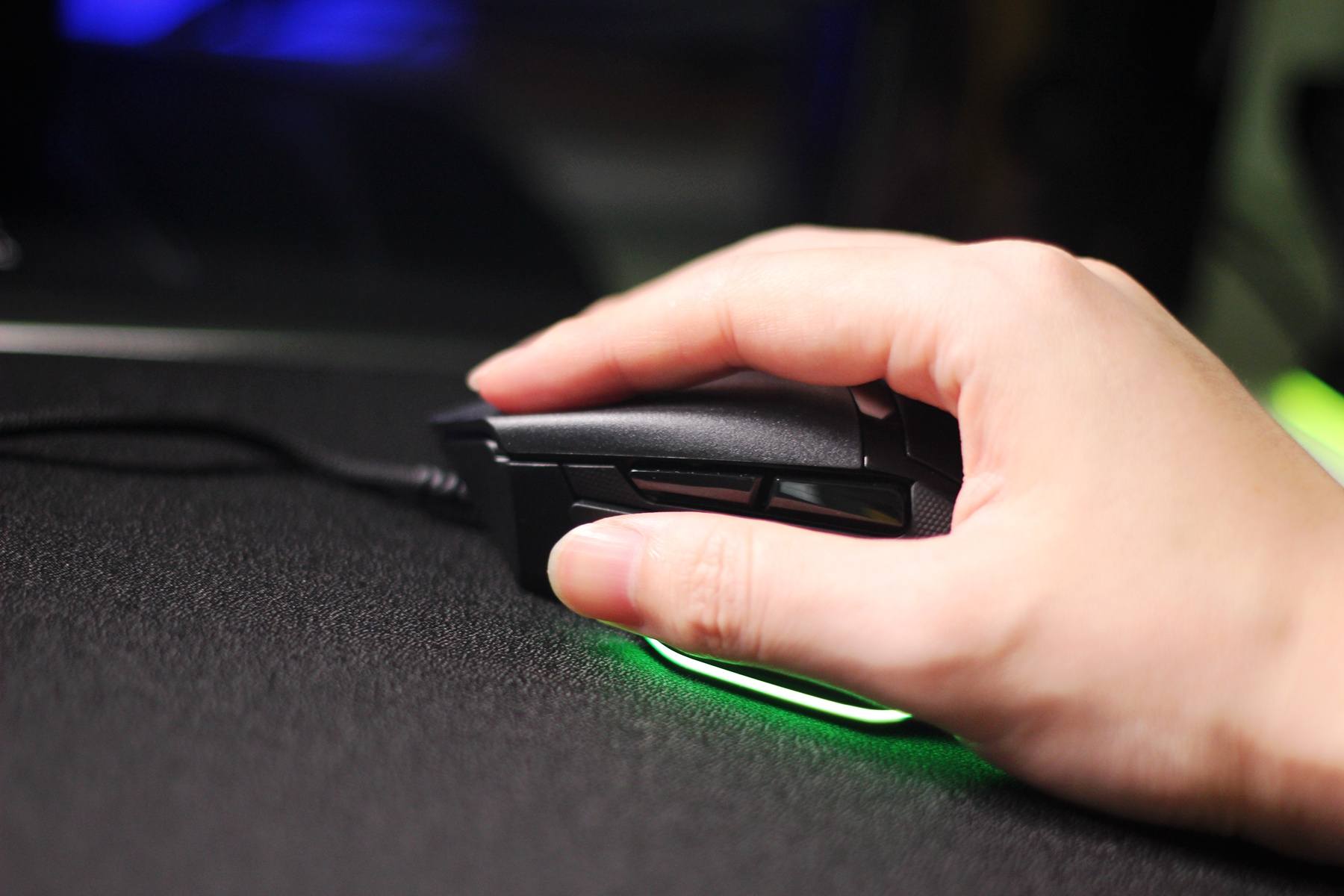 雷蛇巴塞利斯蛇v3鼠标设置,雷蛇巴塞利斯蛇v2鼠标使用说明