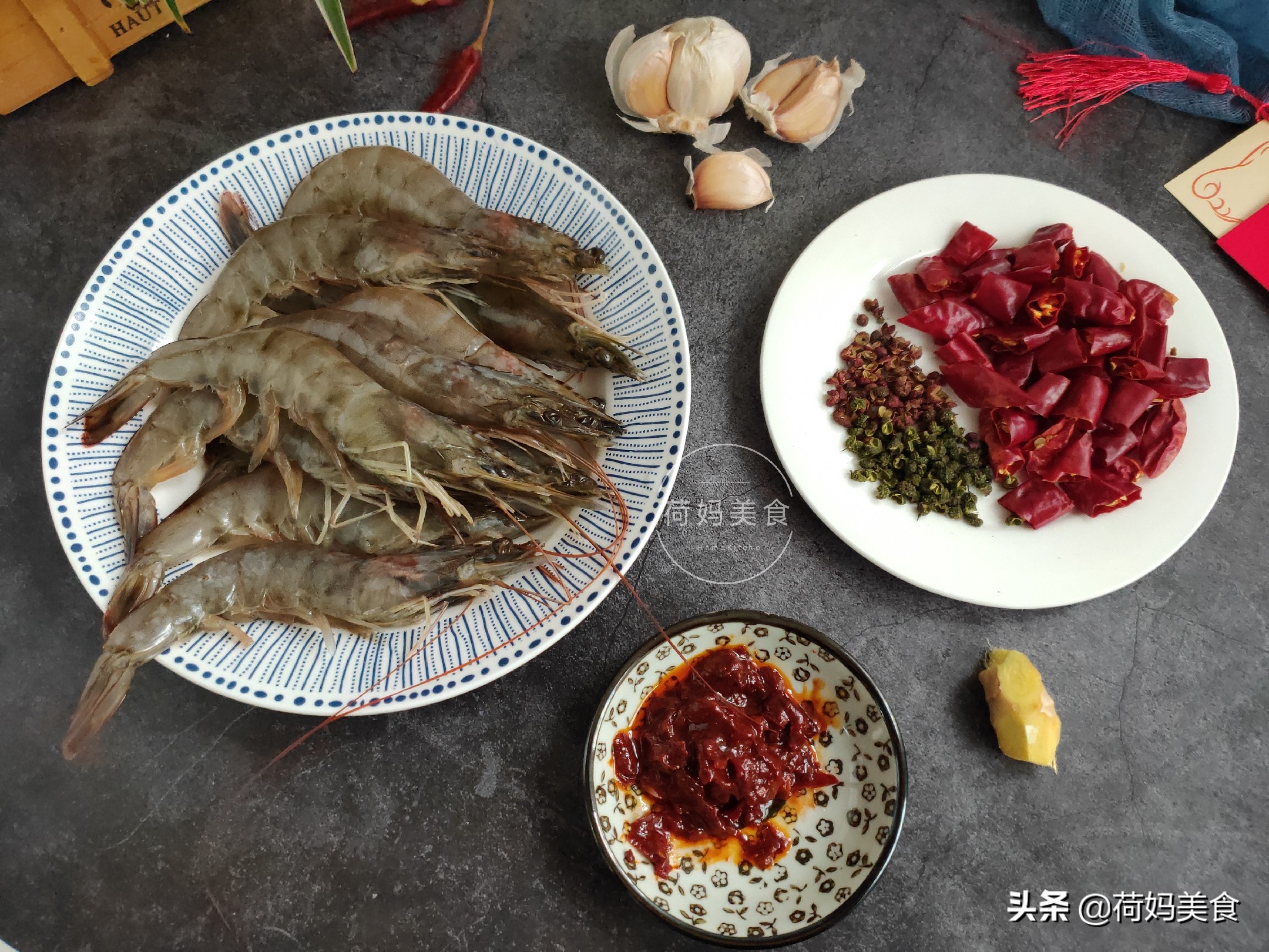 虾仁简单又下饭的做法很香很够味,虾仁的美味做法总有一款你喜欢