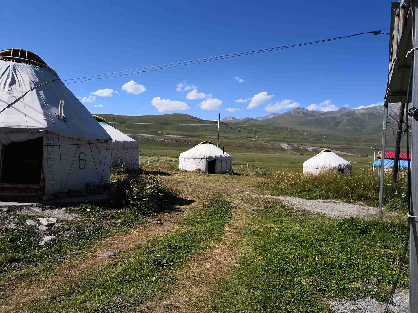 *疆新**蒙古包旅店老板，看他一天的收入多少，一个月就抵我一年工资