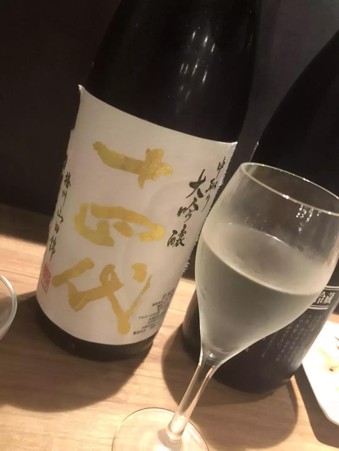 十四代详解！出厂价格不过千的龙泉，香港日本花3万还很难买到？