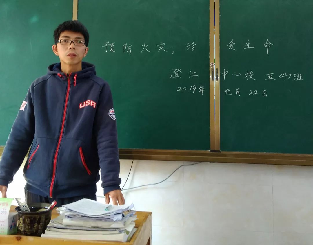 重度烧伤的河南小伙，天猫双11给女友买裙子，希望娶她过门