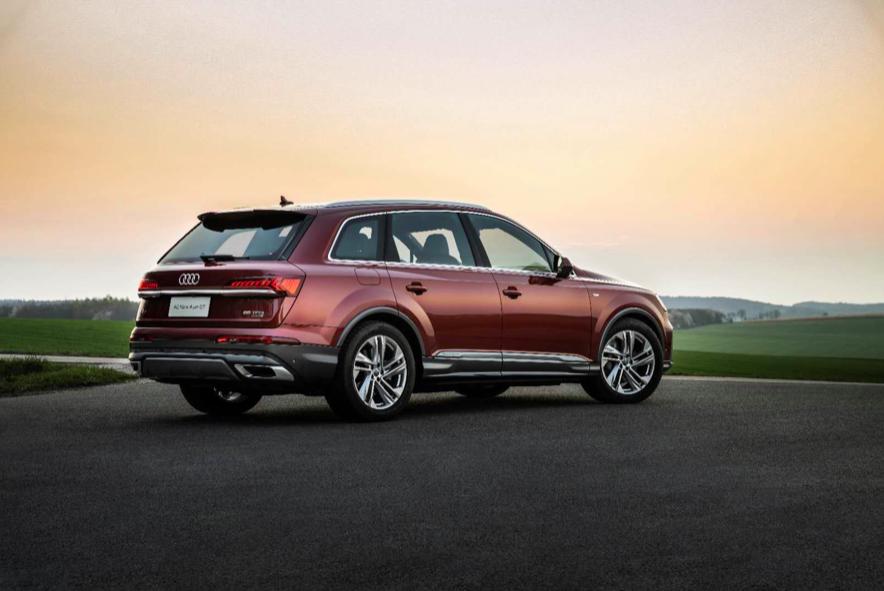 奥迪q7沉浸式体验高清,新款奥迪q7沉浸式体验