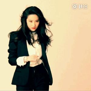 花木兰刘亦菲能翻盘吗,刘亦菲花木兰为什么是美国拍的