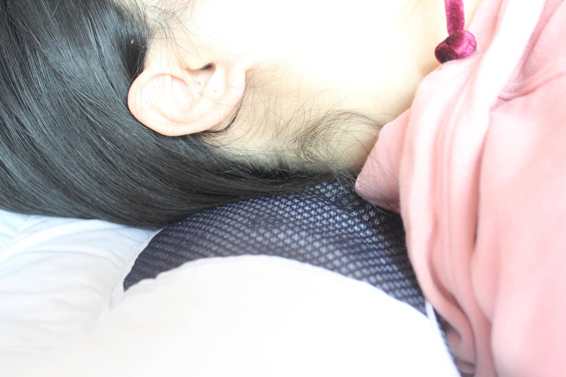 如何选择一款舒服的枕头,高枕无忧选枕头是越高越好吗