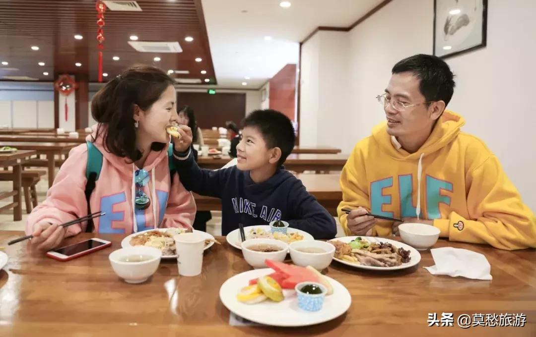 为什么外省人都喜欢寺庙,为什么外地人那么喜欢旅游