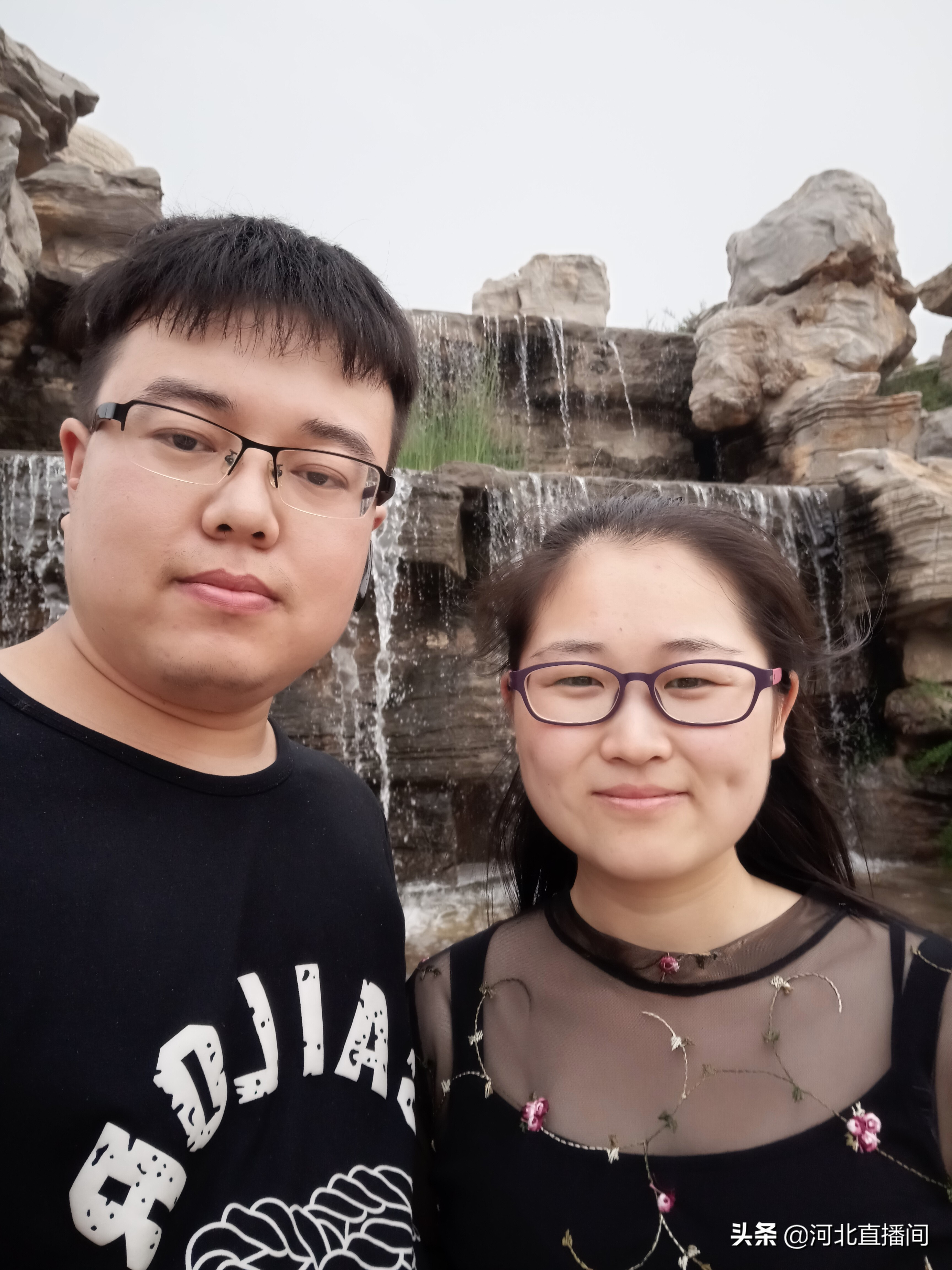 石家庄植物园情侣游玩,四月一起去植物园玩儿