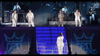 中国偶像团体解散的有哪些,偶像团体解散粉丝哭