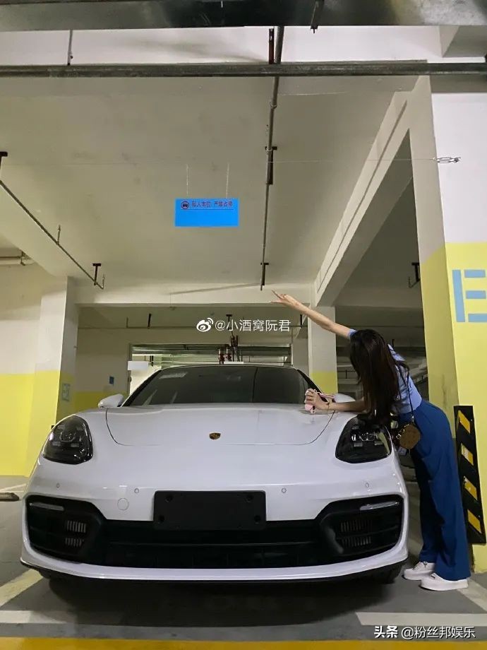 几十万打造宜昌豪横求婚，现场花艺师就35位，YY阮君与前男友结婚