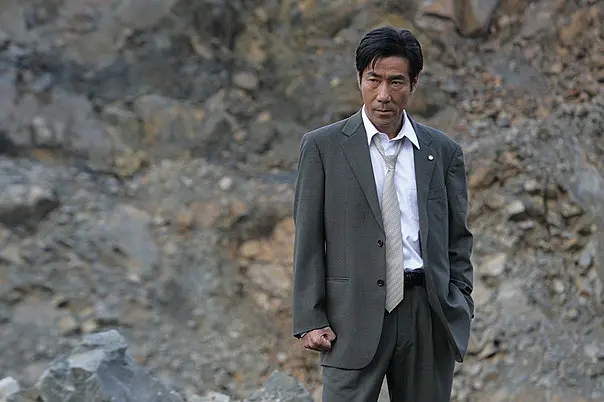 《稻草之盾》给你十个亿让你杀一个人渣，你会做吗？