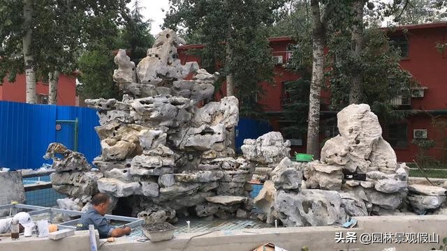 武汉室内假山鱼池庭院景观,陕西假山庭院景观设计制作