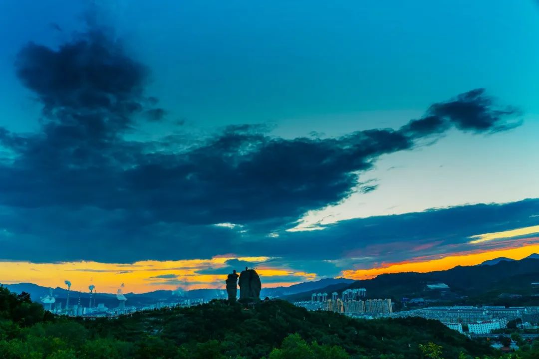 十三座神奇的中国空中古寺,中国这20座令人震撼的古寺