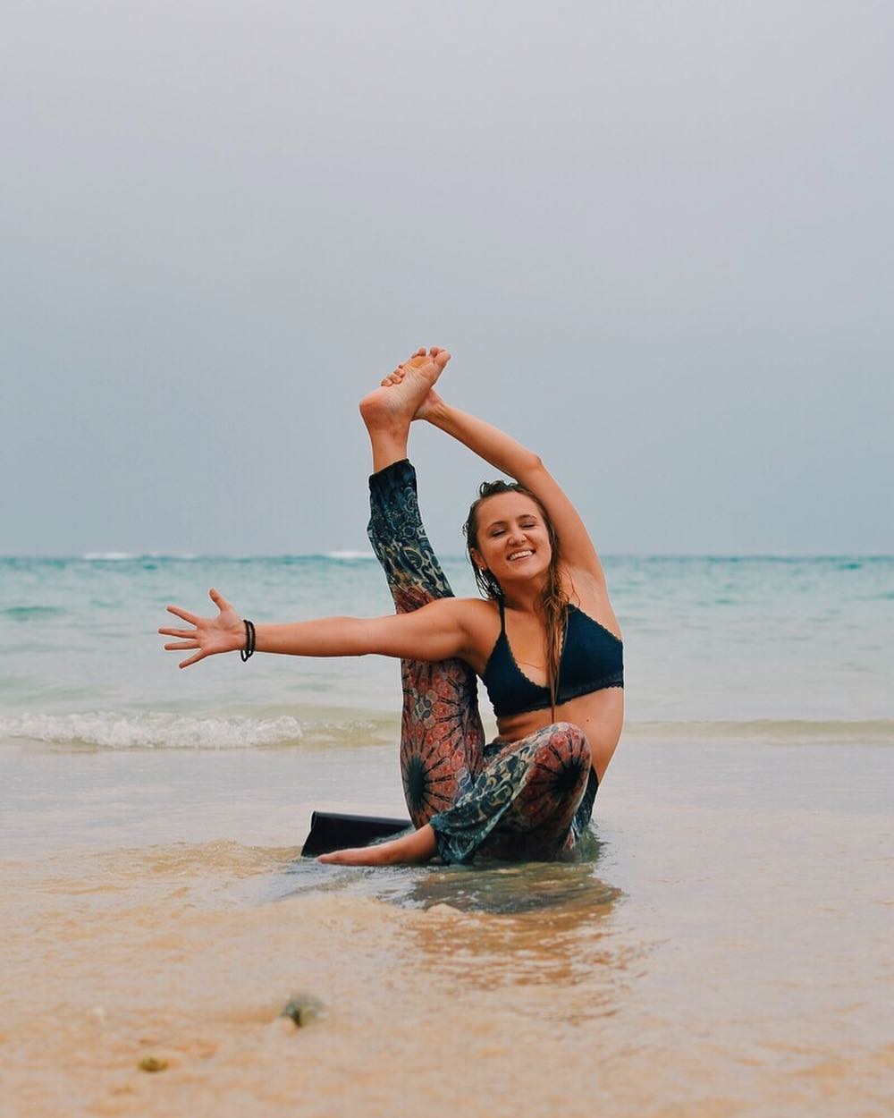 艾丽范宁吊带裙,艾丽范宁牛仔裙