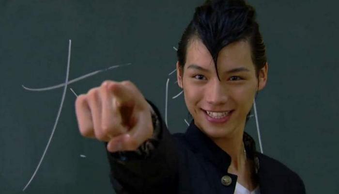 动漫中的飞机头,动漫里的飞机头发型