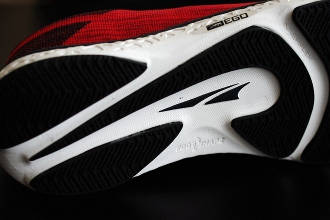 altraparadigm6,altraescalanteracer跑鞋评测