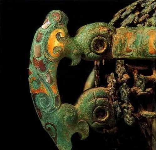 1951年一人捐赠两件国宝,水渠挖出国宝