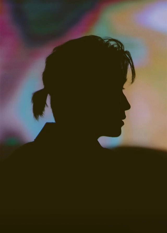 朱一龙绝美神图壁纸,朱一龙绝美镜头壁纸最新