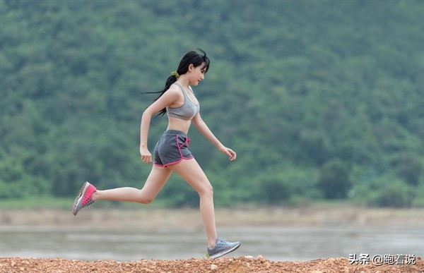 跑步姿势不正确一只腿痛,跑步姿势不正确伤膝盖