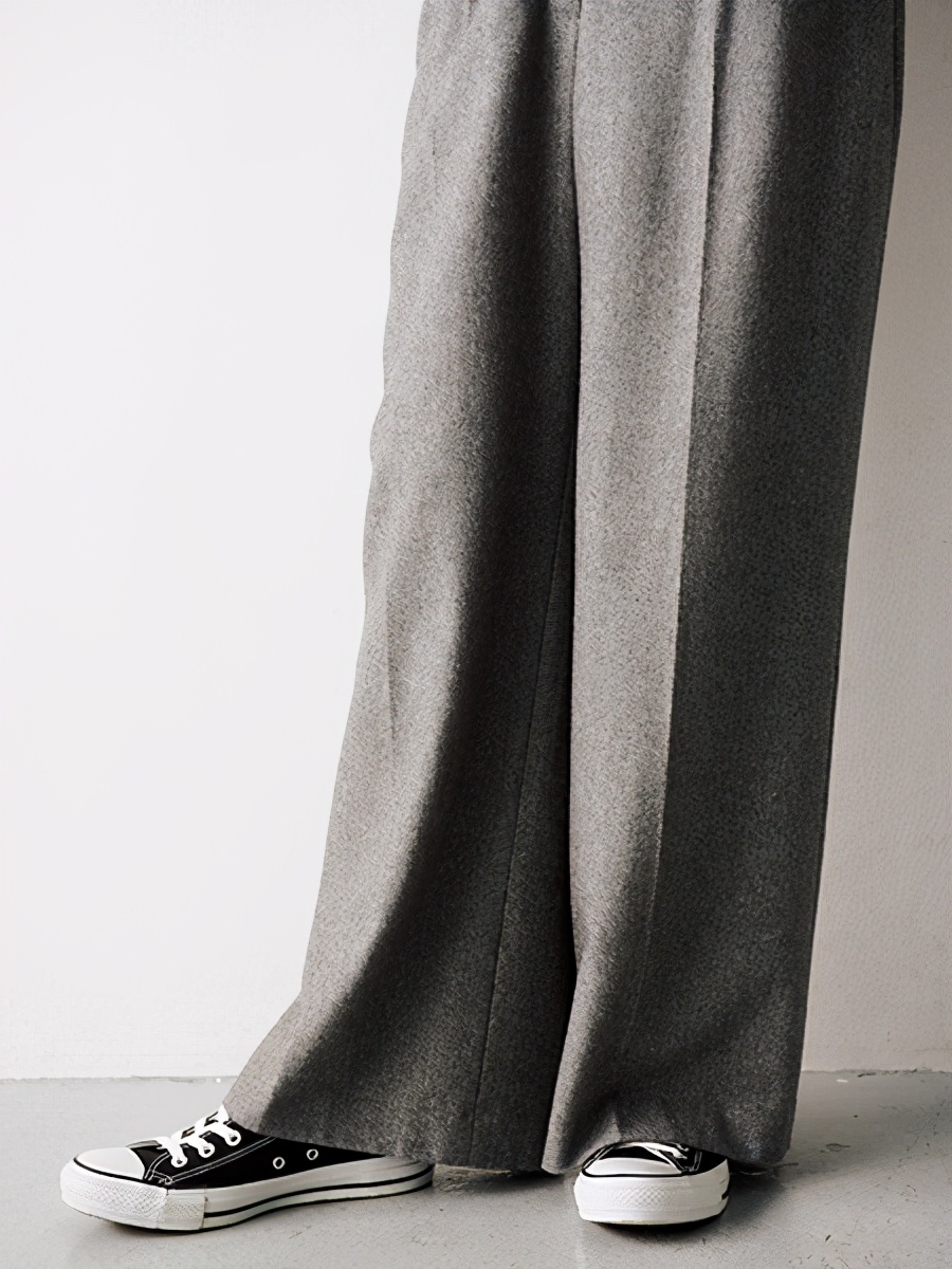 匡威休闲百搭风高帮鞋,匡威的高帮鞋怎么搭配