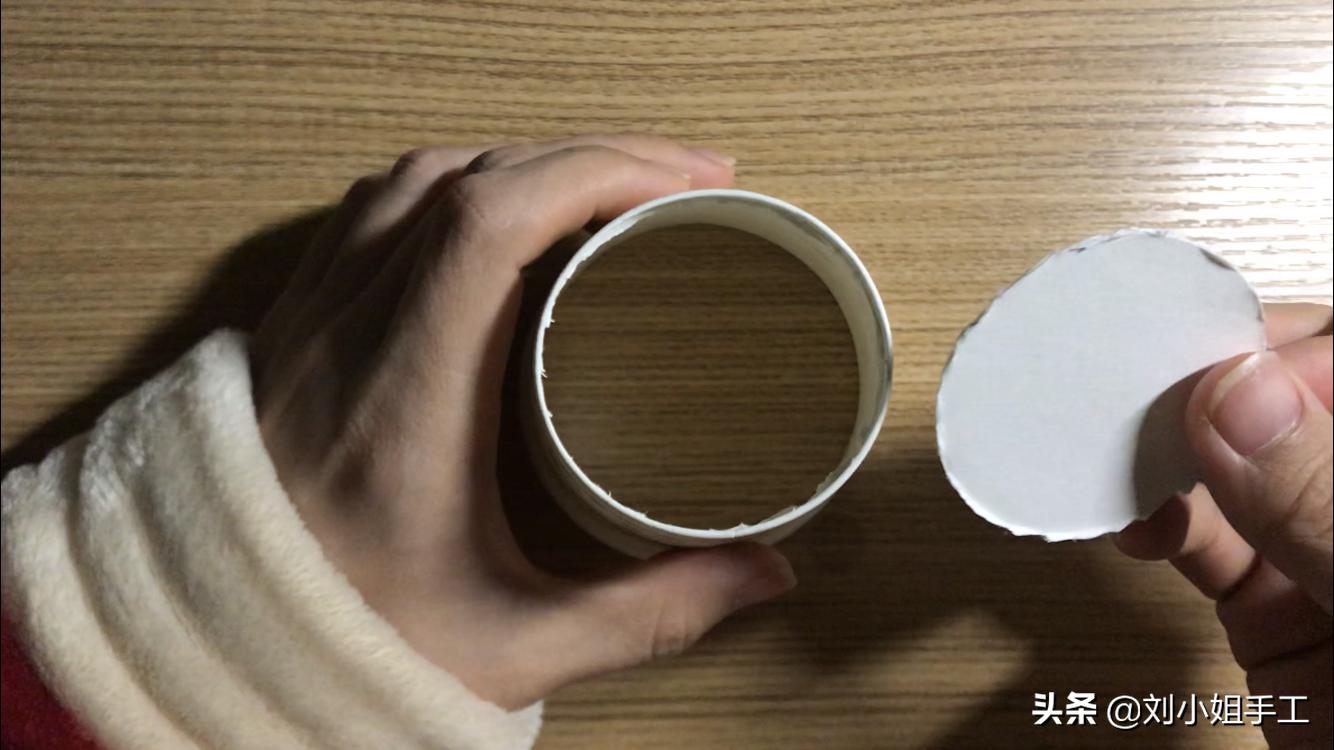 纸杯投影仪自制玩具玩法,纸杯投影玩具怎么制作教程