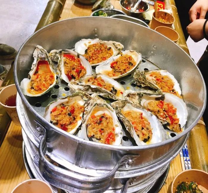 南宁可以吃超大生蚝的地方,南宁大沙田好吃的生蚝