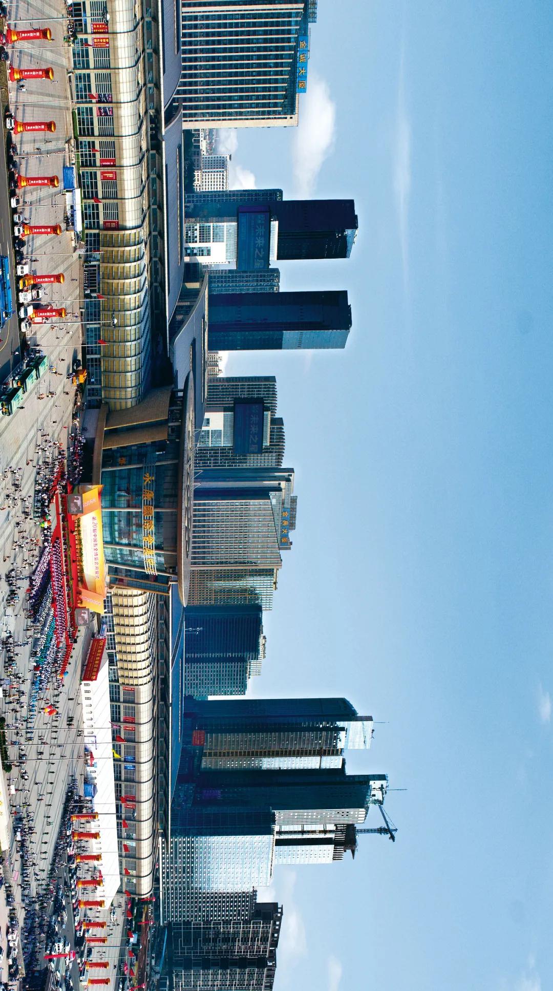 世界就在脚下,世界就在