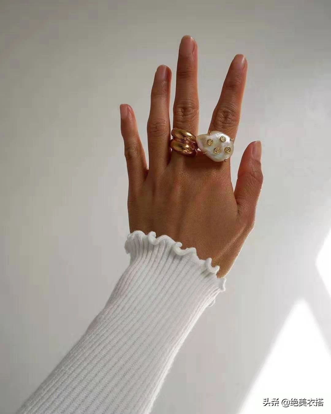 土豪的大金链，怎么样选择和佩戴才高级和优雅？这些你一定要知道