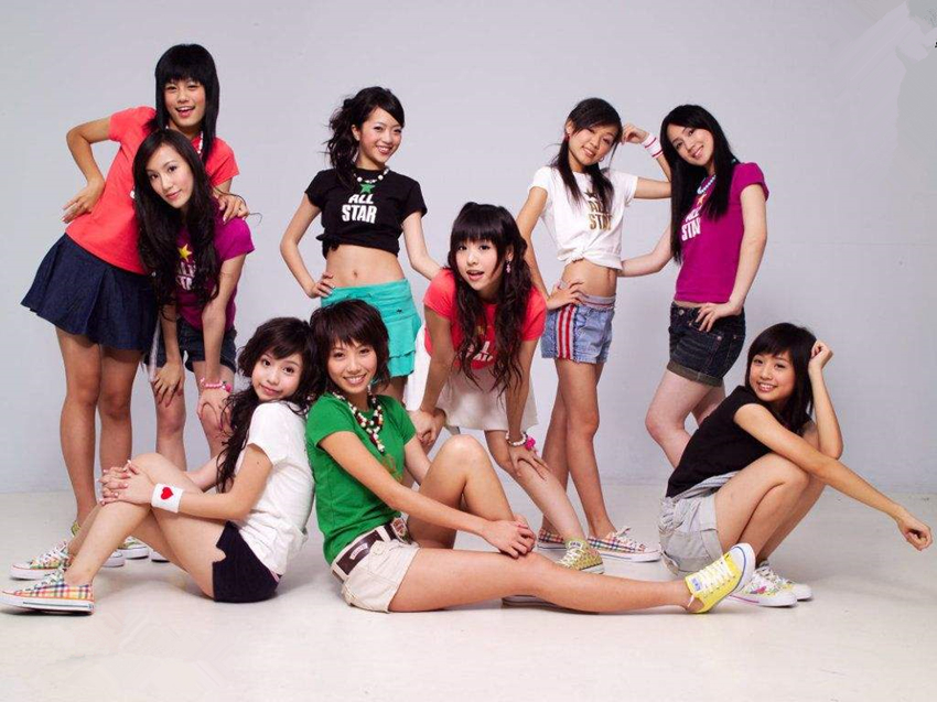 16岁出道，27岁再战韩国，靠综艺翻红的鬼鬼却让何炅大呼心疼