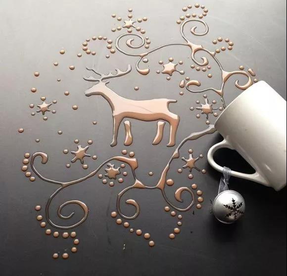 你可以擦掉那滴水,或者顺势用它画点不一样的美丽