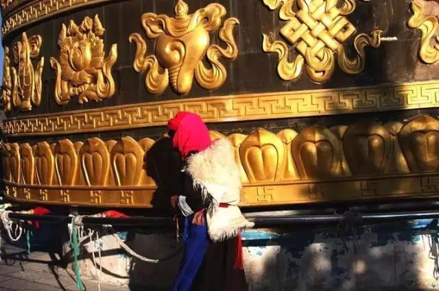 转经筒音乐完整,转经筒上的梵音