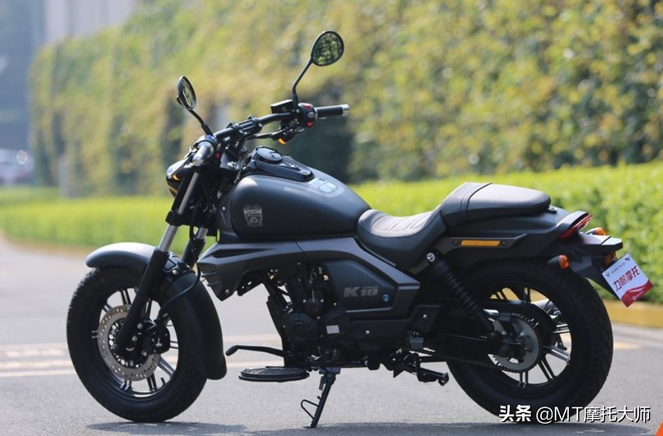 力帆巡航摩托150水冷两三千,力帆摩托选哪个好骑得比较快