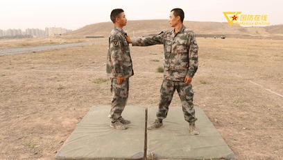 琚姄鍖呮悶绗慻if,琚搾鎷夸綇濡備綍鍙嶅嚮鎼炵瑧