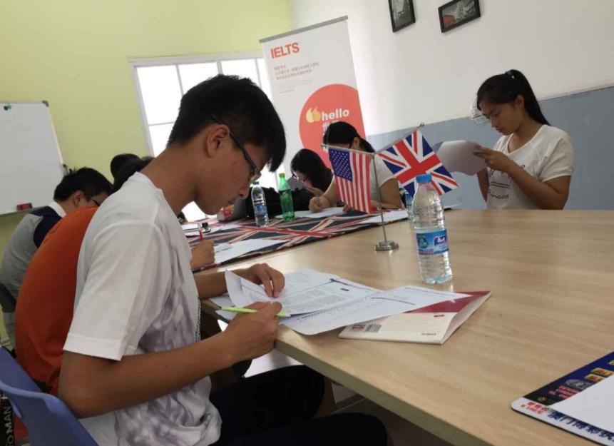 明星扎堆的伯克利是不是野鸡大学,明星扎堆的伯克利是美国大专吗