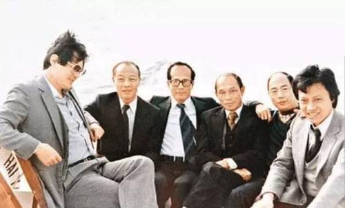 他19岁与人合资开杂货店，日后成为商界富豪，他是如何做到的？