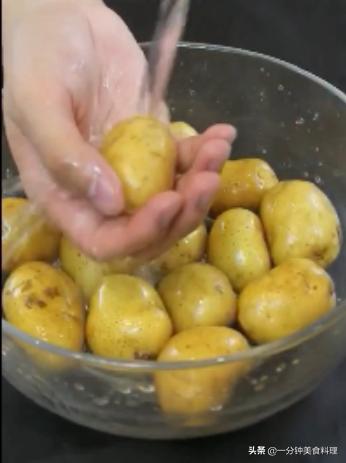 恩施炕土豆的做法,恩施土豆炕饭