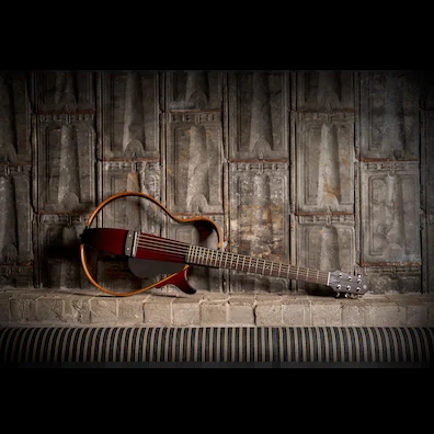 静音吉他和普通吉他的区别是什么,雅马哈静音吉他和全弹吉他哪个好