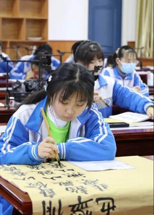 双减政策下小学课后服务经验做法,双减政策下小学课后体育服务价值