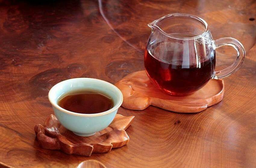 普洱茶大品牌好还是杂牌的好,普洱茶和大厂口粮哪个靠谱