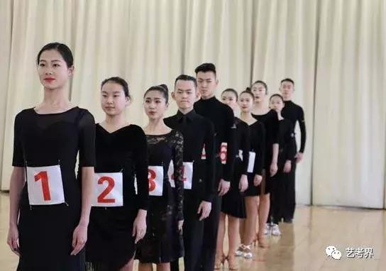 艺考生集训需要准备的东西,艺考生的烧钱和累