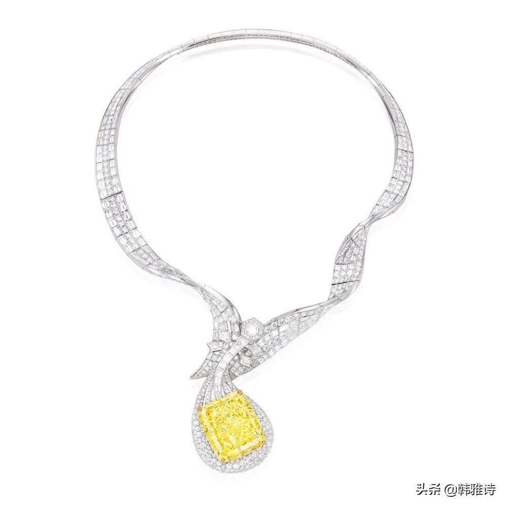 10.64ct紫粉色钻石在香港珠宝秋拍最终以1.56亿港币成交