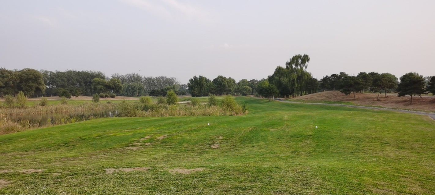 北京cbd国际高尔夫球场,北京金帝高尔夫球场