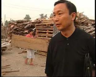 垃圾堆里扒出亿万财富,垃圾场发家致富