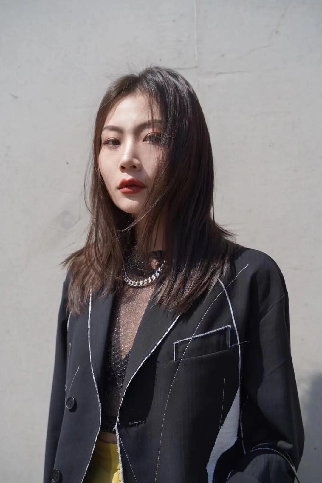 网红自拍照技巧大全教程,网红怎么拍照p图教程