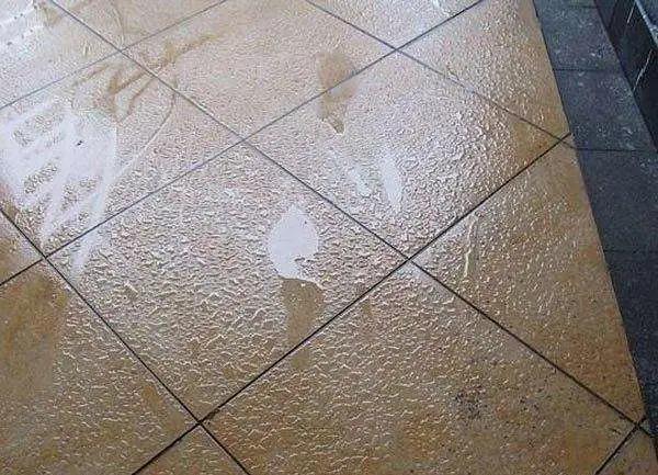 农村新自建房漏水怎么解决,又漏水又漏油