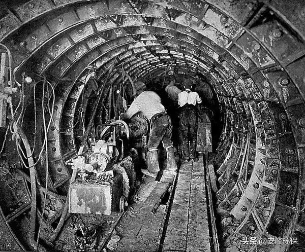 故宫拥有一套精妙完整的排水系统,故宫排水是如何巧妙实现排水系统