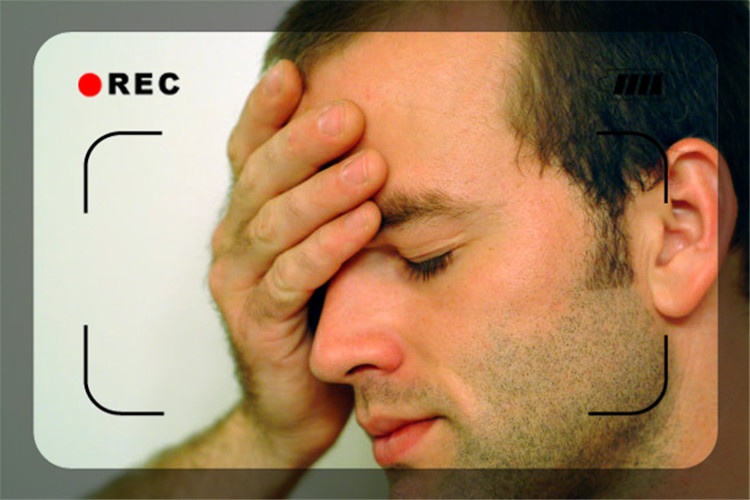 男人在事业低谷期最穷的时候,男人在事业最落魄的时候会怎么做